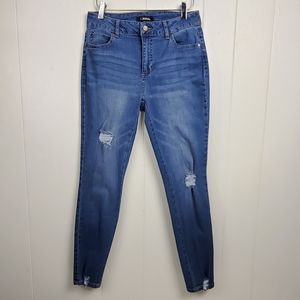 D. Jeans factory  distressed  jegging size 6